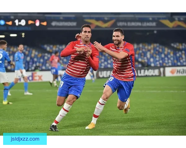 利物浦与那不勒斯激战正酣 双方势均力敌展开巅峰对决